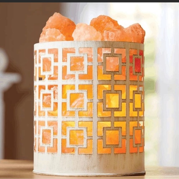 Airome Himalayan Salt lamp Asha Silver tone square design basket. NIB - Picture 2 of 3
